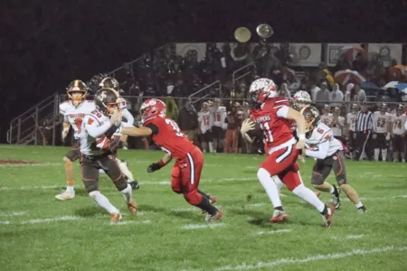 Columbiana carves out path to playoffs